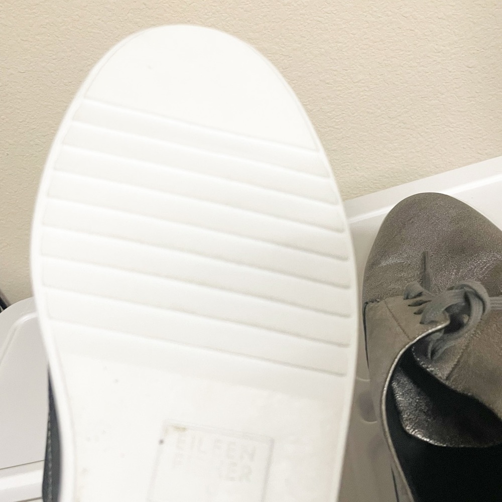 Eileen Fisher Silver Prop Metallic Leather Sneaker - Picture 4 of 6